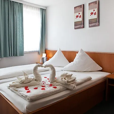 ゲストハウス Lindenhof